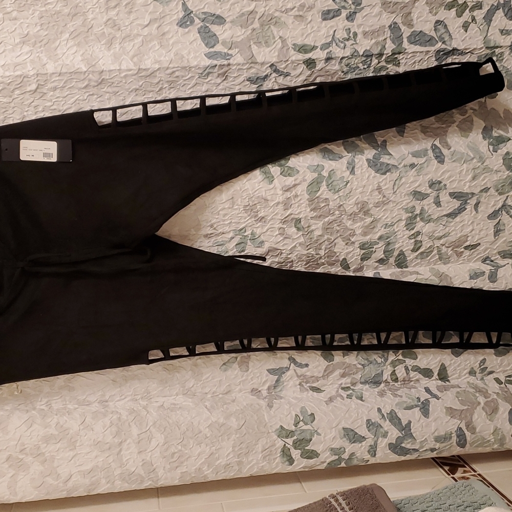 Beautiful Black Pants. - image 2